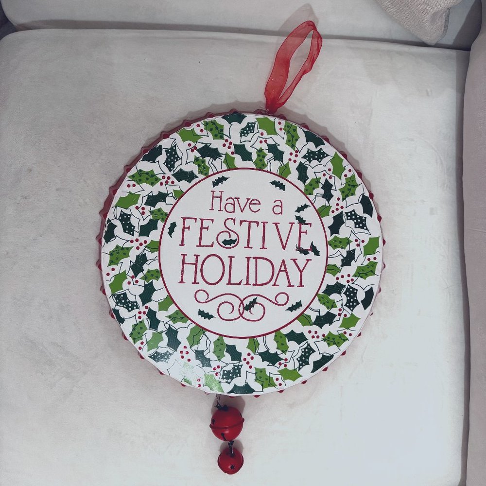 NWT Metal Bottle Cap Wall Sign - Have a Festive Holiday.